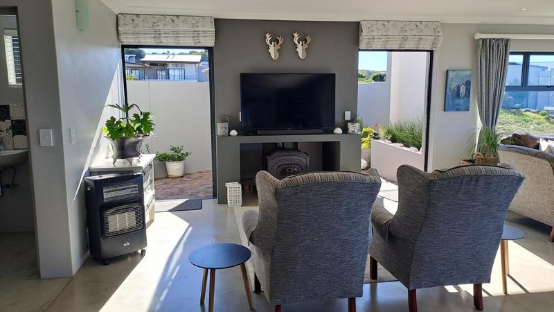 2 Bedroom Property for Sale in Stilbaai East Western Cape